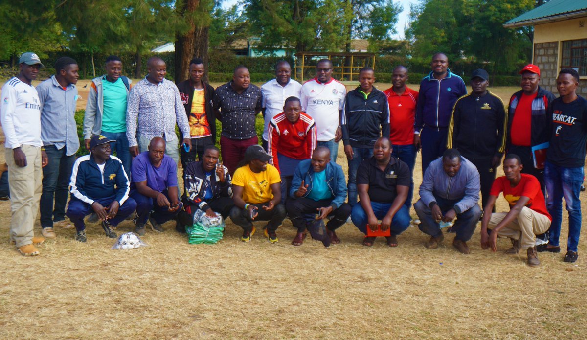 EldoretSports's tweet photo. | Uasin Gishu County Football stakeholders yesterday met at Home Craft in Pioneer, Eldoret to chart way forward on football matters. The event was graced by the Legendary Ambundo Ken and UoE Lecturer Chebunet. 

#UGCouny
#Stakeholders
#footballfocus 
#Eldoret https://t.co/ATWGzVDE6s