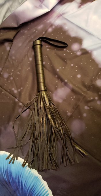 3 pic. I went shopping with a #paypig this is just a few things he got me i love them so much 💕 ❤ 💓 