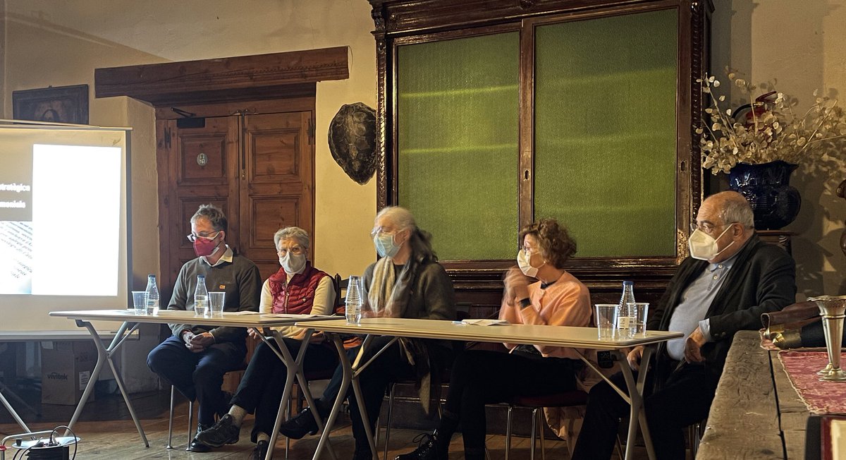 Ahir vam presentar el 4t Manual de Museologia de @museolegs dedicat a la planificació estratègica de museus i centres patrimonials a la casa Areny-Plandolit d’#Ordino. Gràcies, <a href="/ICOM_Andorra/">ICOM_Andorra</a>!