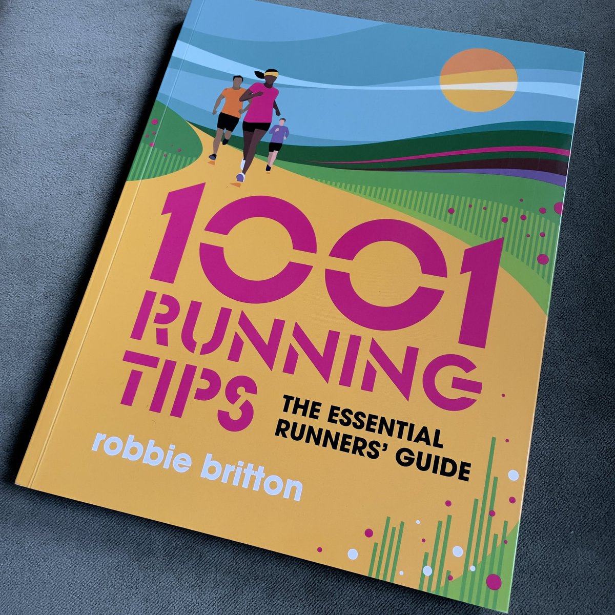 Need a last-minute Christmas present for the runner in your life? My mate <a href="/ultrabritton/">Robbie Britton</a> has written just the thing ⬇️