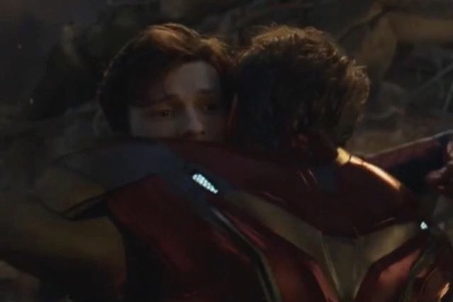 samasebedemon's tweet image. /#SpiderManNoWayHome /

❗️❗️❗️SPOILERS❗️❗️❗️

🚫🚫🚫🚫🚫🚫🚫🚫🚫🚫

Я так люблю нашего паучка
за его тактильность🥺🥺🥺