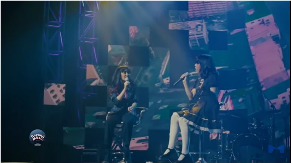 Kapatweets_Intl's tweet image. Wishcovery winners Peniel Roxas and Mei Teves are now performing '70s hit song "Manila".

youtu.be/gdce44P7Im4

#KDRMusicHouse
Beyond Music Concert