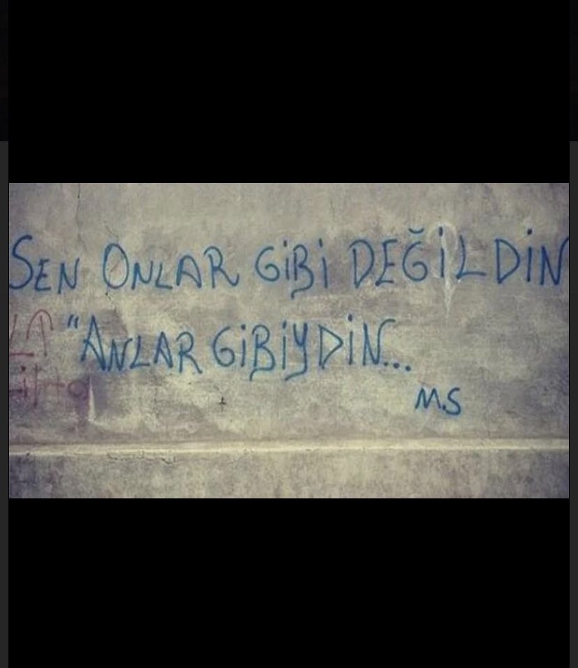 yazsay2's tweet photo. Renksiz duvarları 
içimizdekilerle
ya kararttık ,
ya renk kattık .. https://t.co/JYtcayZ5ml