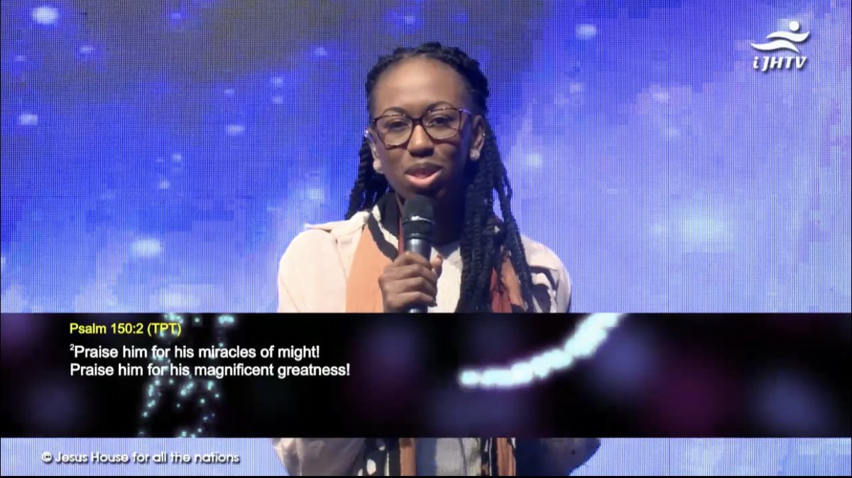 jesushouseuk's tweet photo. Are you praising the #KingOfKings and #LordOfLords?🙌👑🙌
#CarolService #Christmas #CarolsAtJH🎄🎶🎅
💻: https://t.co/Onbnt5W23l
#God #Jesus #Christian #Church✝️
#JesusHouseUK #SundaysAtJH #WeDoGod❣️ https://t.co/HohllrOtmc
