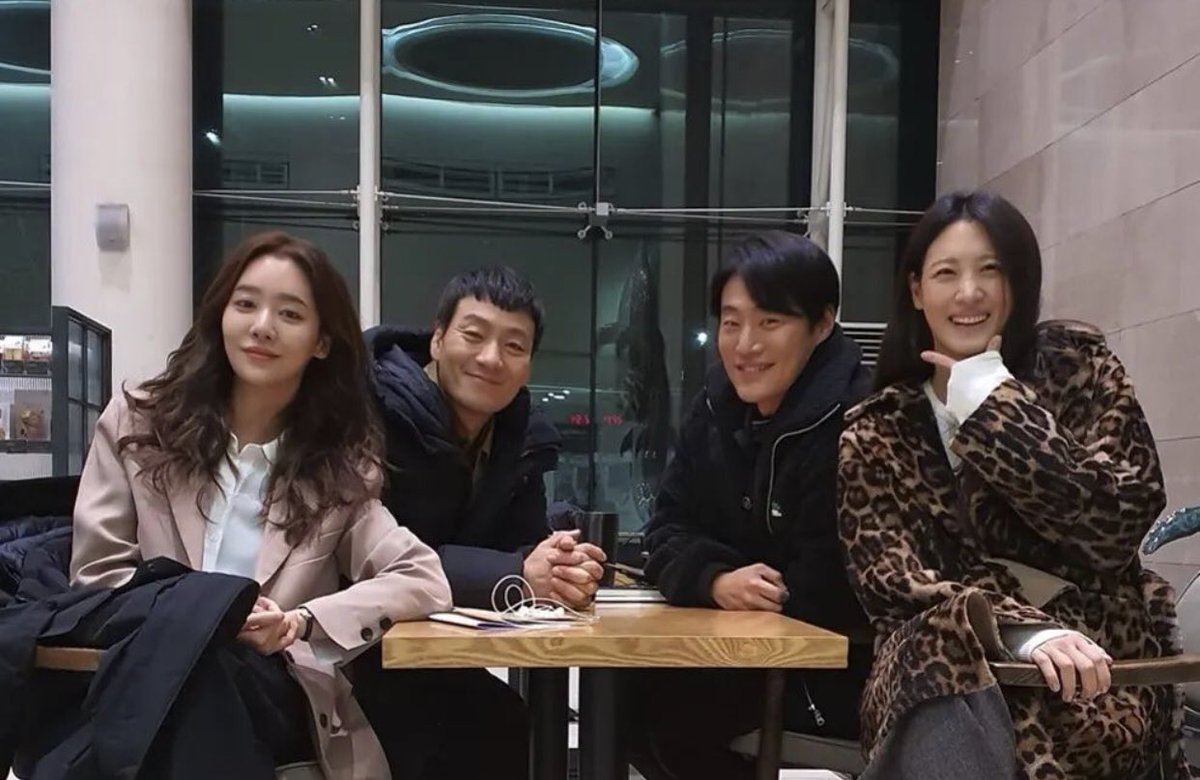 parkhaesoopics's tweet photo. i miss hae soo so much https://t.co/T7UkCyNKtz