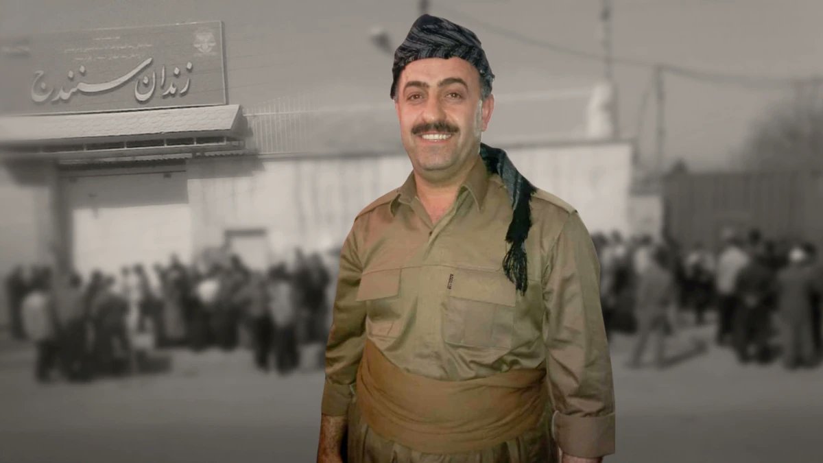 Ashrafi4ever's tweet photo. Heydar Ghorbani's family received a call at 4am to come to prison, no one responded to their presence till 7am when they were given address to a grave site
they were told just be grateful we allowed you to see the body before burying it here
#OnlyinIran
#حیدر_قربانی https://t.co/jCKMkHnd5b