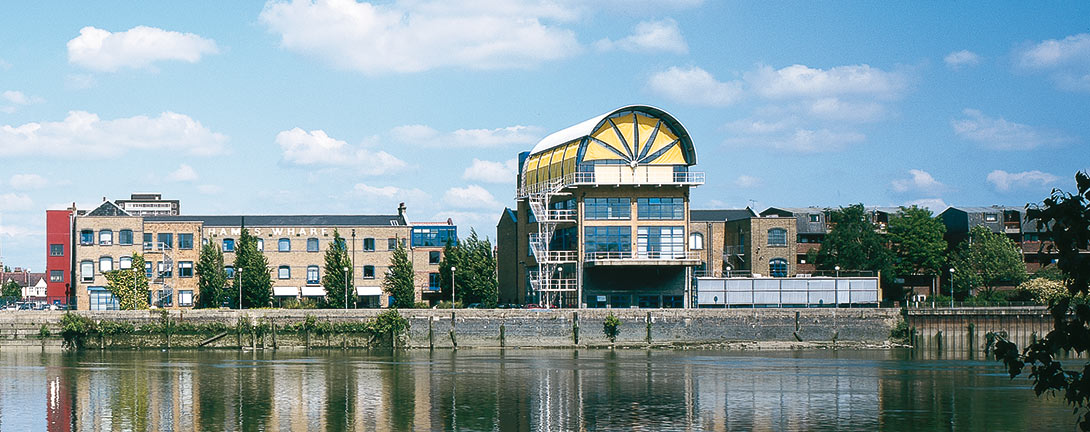 merlinfulcher's tweet image. Huge thanks to Richard Rogers for bringing so much colour into our lives and creating some of London&apos;s greatest &apos;educator&apos; buildings, inspiring generations of curious minds to learn more about architecture, the built environment and design... RIP