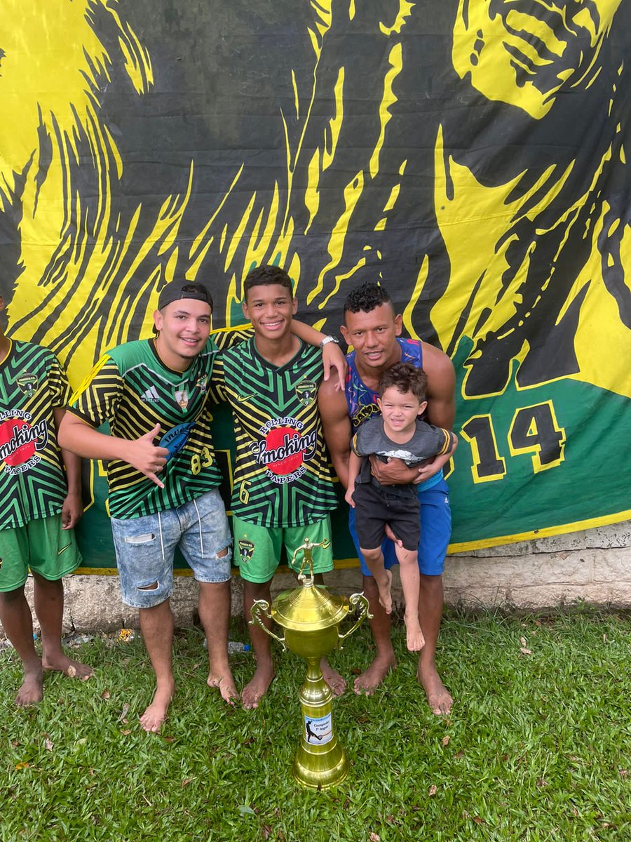 z1nhoooo's tweet photo. Obrigado senhor, momentos inesquecíveis ❤️🇯🇲 https://t.co/sKAZzo84rv