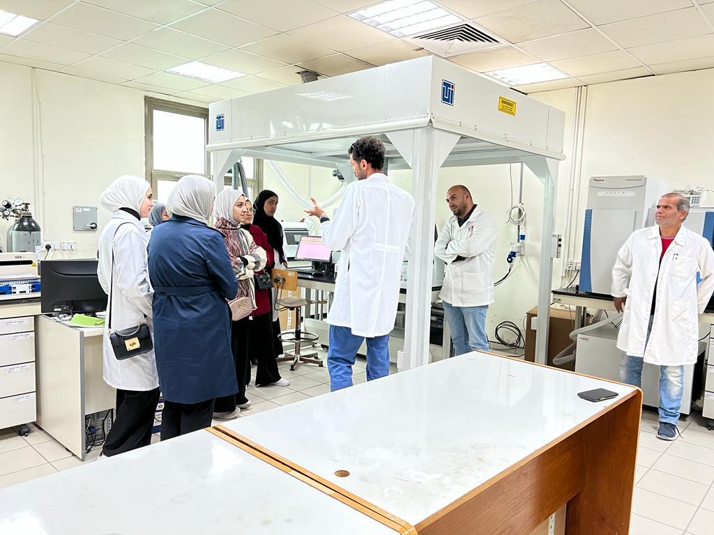 cooipkw's tweet photo. رحلة ميدانية لطلبة تخصص العلوم الجنائية ضمن مقرر كيمياء تحليلية لمختبرات الابحاث التابعة لكلية العلوم
#Forensics 
#كليه_العلوم
#جامعة_الكويت https://t.co/T4XqgGcrLZ