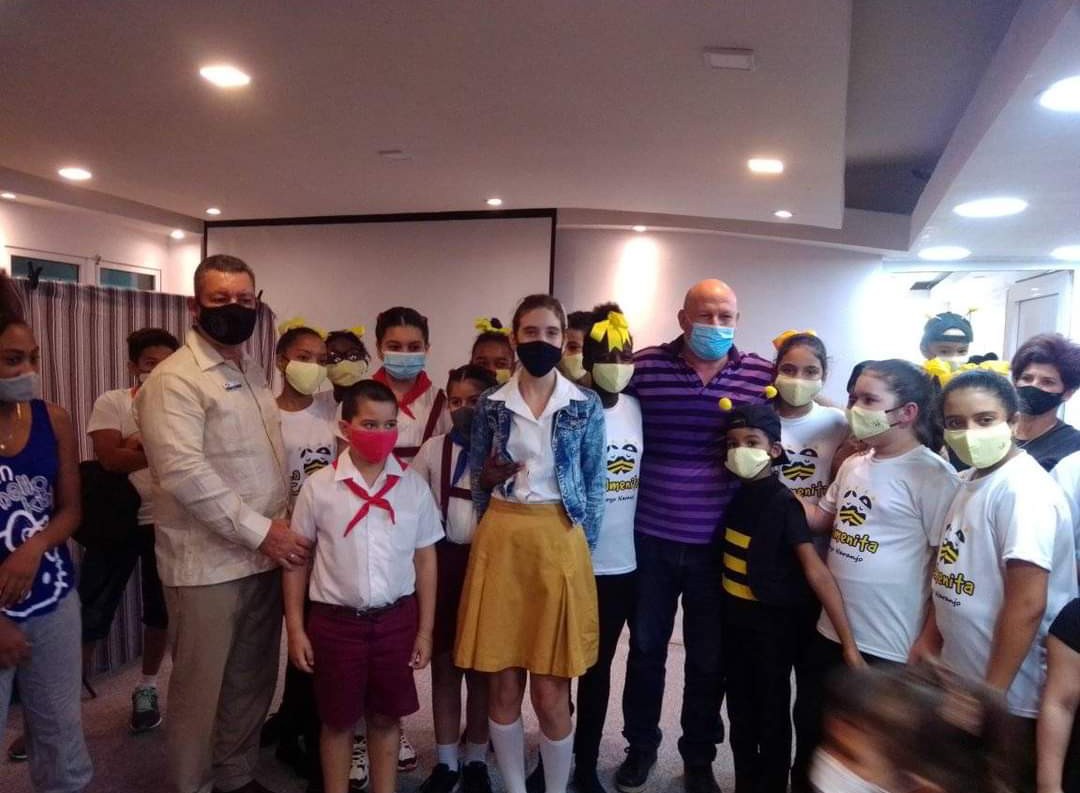 Premiación del Concurso Infantil "Arte por mi Agua", auspiciado por la OSDE Agua y Saneamiento.
#ArtePorMiAgua.
#OSDEAguaYSaneamiento.
