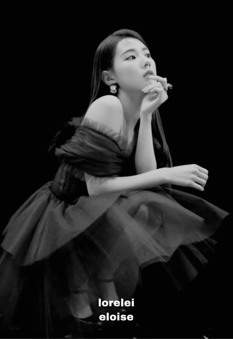eloise. tweet media