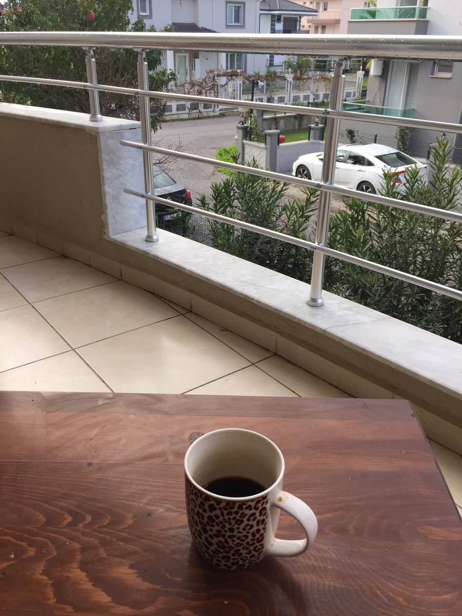 Afili yalnızlık. Günaydın
