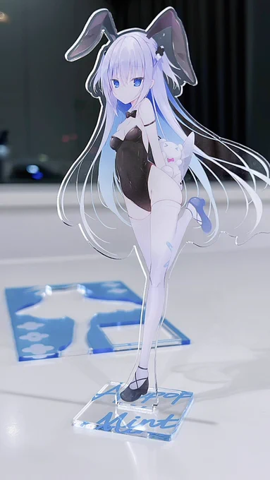 コミケでアクリルフィギュアになります❕ 