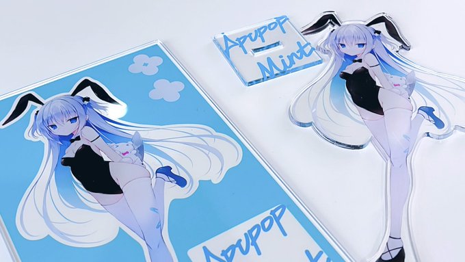 コミケでアクリルフィギュアになります❕ 