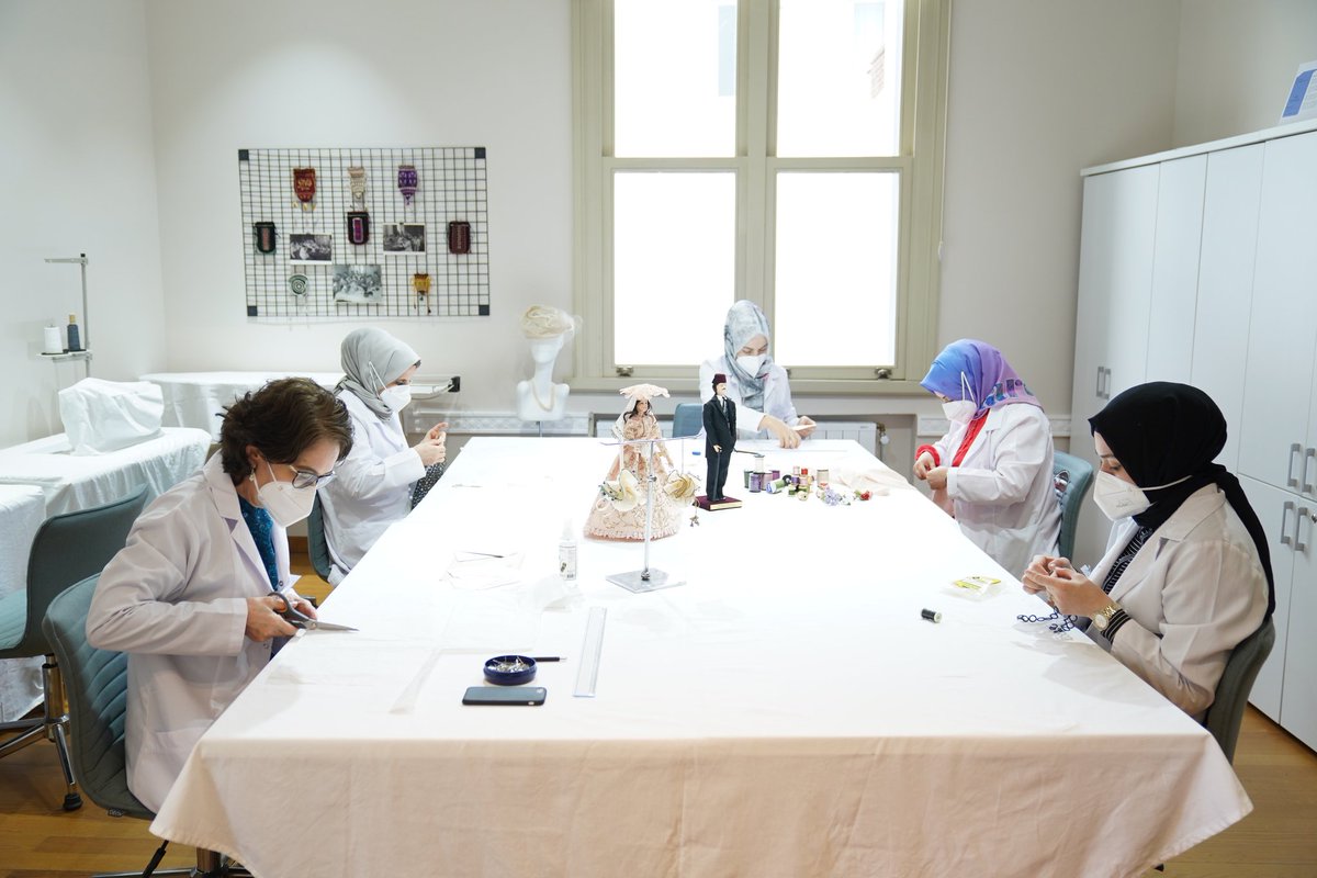 4.6 Milyon Vatandaşımıza Kurs Desteği Sağladık

📚995 Halk Eğitim Merkezi
🏫24 Olgunlaşma Enstitüsü 
📝289 Bin 521 Kurs
👩‍🏫👨‍🏫4.6 Milyon Kursiyer
🎯 2022 Yılında 10 milyon Kursiyer Hedefi

👉🏻 meb.ai/KUldwY