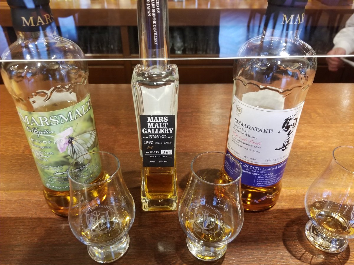 getlupin's tweet photo. 今日は信州マルスへ！コロナ禍なので試飲は3杯30分以内と制限はありましたが、暖炉にあたりながらのひとときは至福以外にありえない https://t.co/dYaxVa4T4i