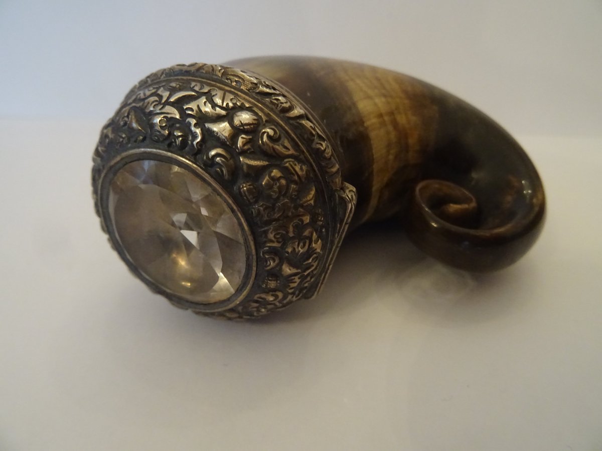deveronjeweller's tweet image. We have this lovely, antique Scottish Snuff Mull c1850 for sale #antiques #scottishantiques #snuffmull
deveronjewellers.com/view.php?id=as…
You can follow us on instagram 
instagram.com/deveronjewelle…