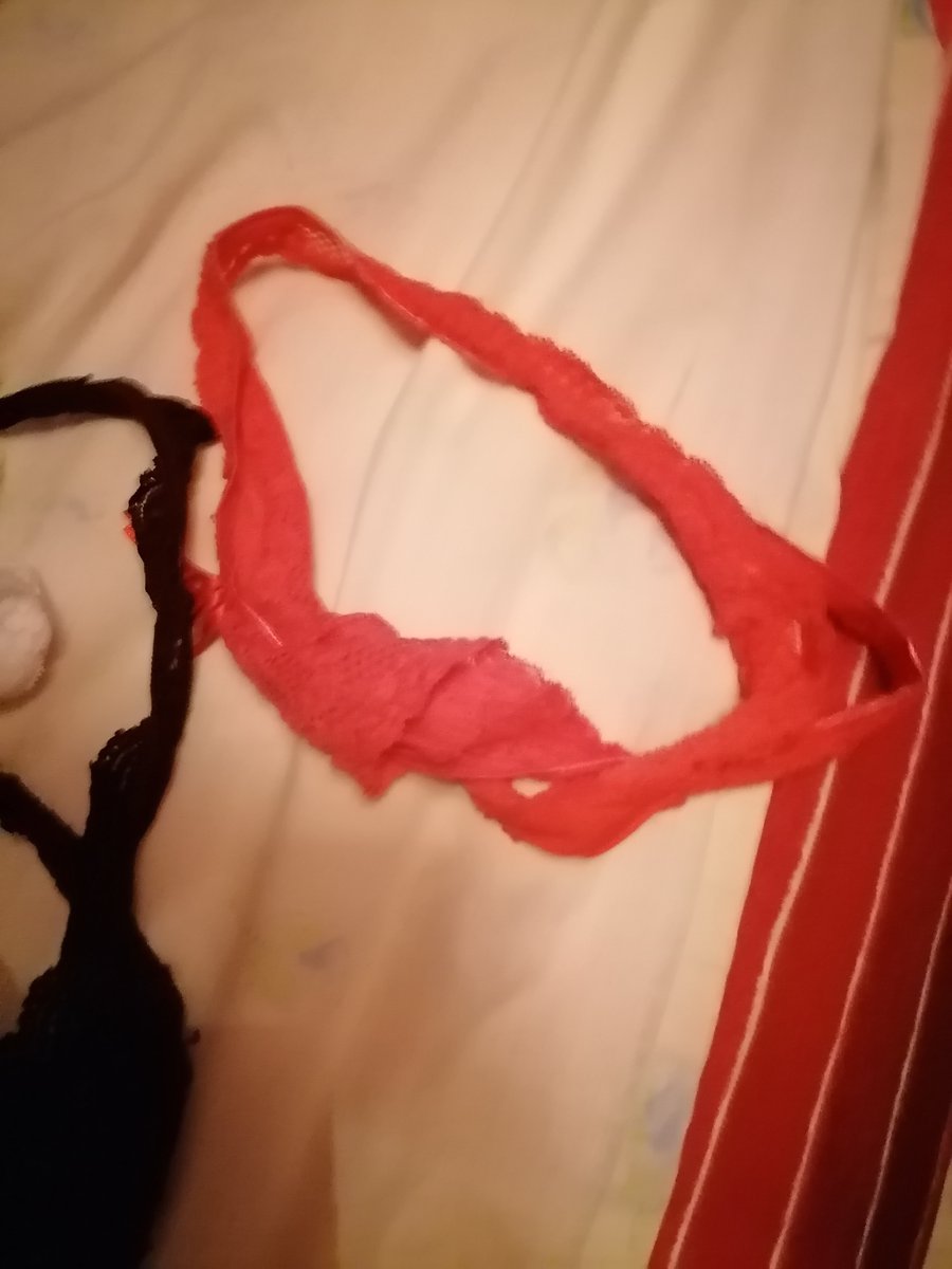 Aynur Hanımın çıkardığı tangası namusunu döllüyorum