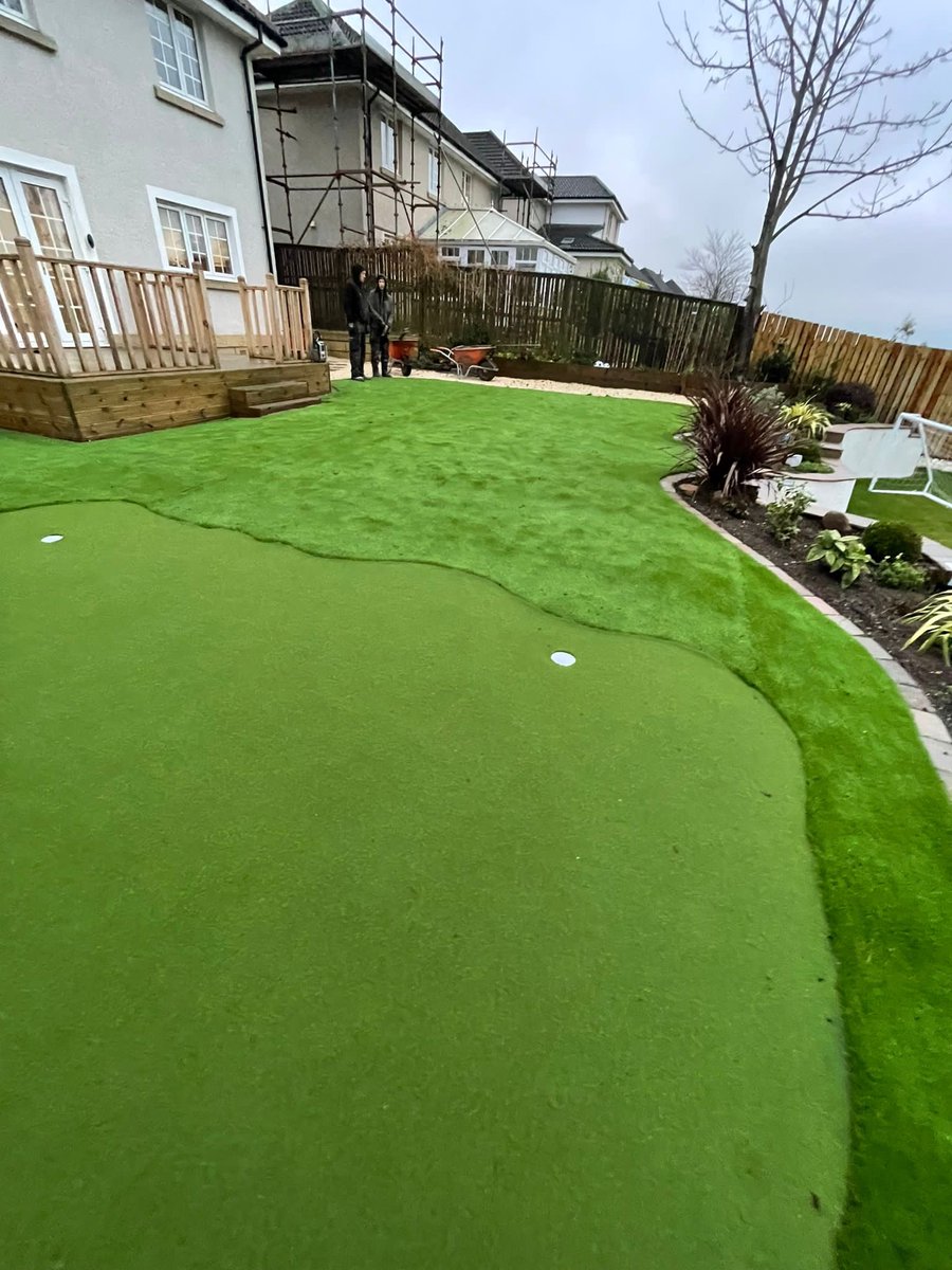 easiglasgow's tweet photo. #Moodiesburn #golf #garden  that our #puttinggreen team have been involved with .
https://t.co/oqeEvD3KbQ https://t.co/LW8kR0tejM