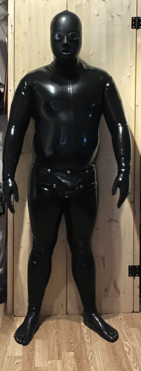 DutchRubberguy tweet media