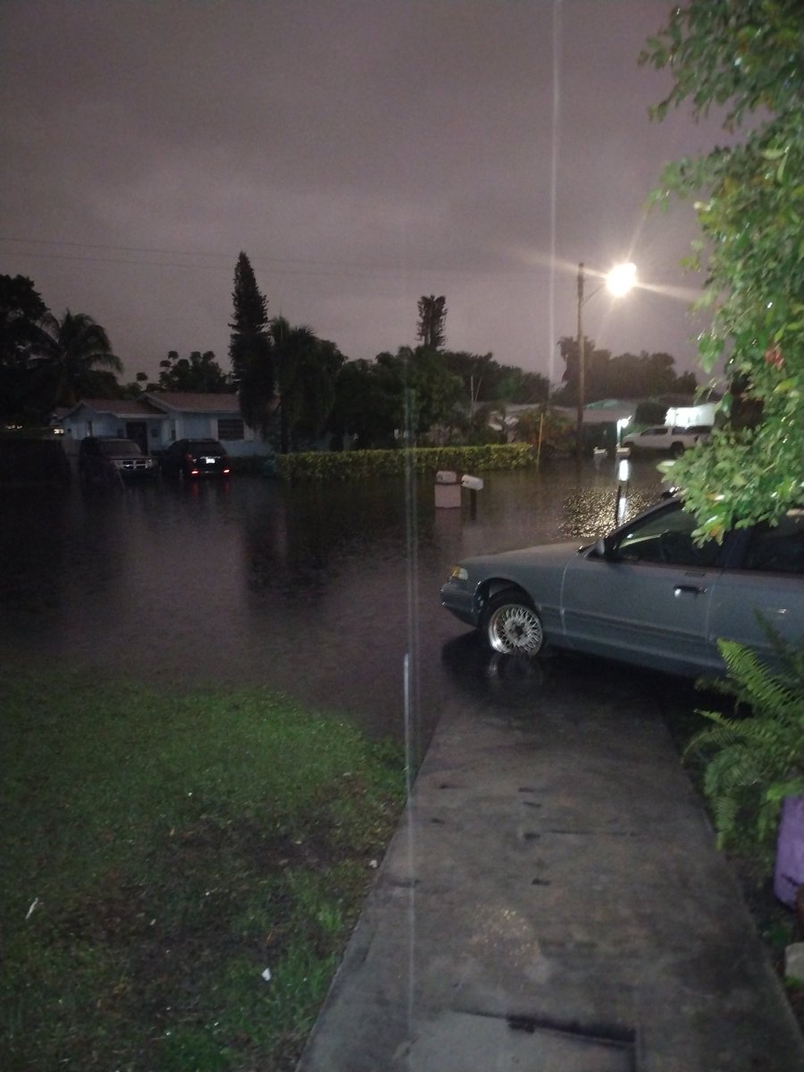 ForeverRashayne's tweet photo. When the @cityofboynton will not put drainage. Luckily my car wasn't home. Unfortunately my daughter's car was flooded. Didn't get pics of it due to she had to go to work and it was raining too hard. https://t.co/Q9bPEePkhJ