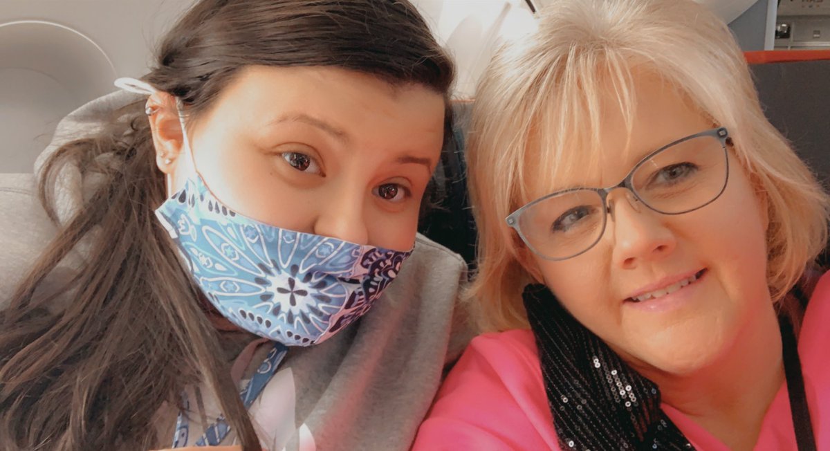 kimcorley_001's tweet photo. Made it to NY! https://t.co/xS6Npwz3Da