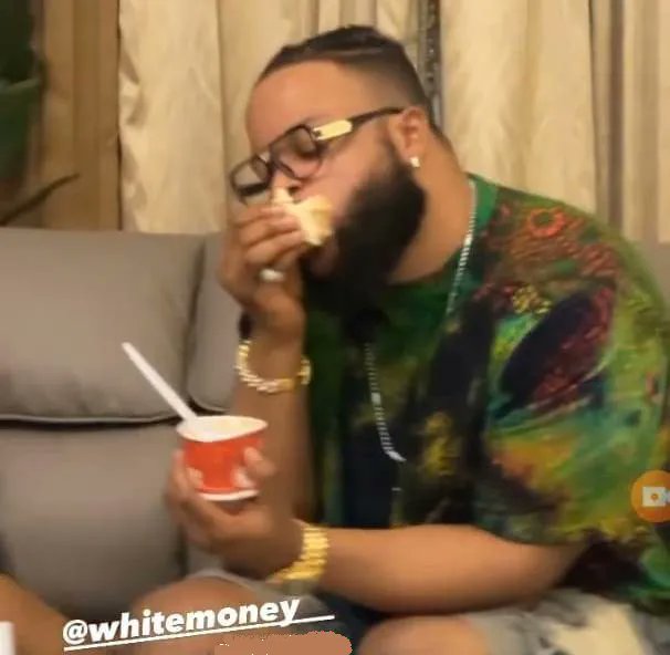 WhyteLilian's tweet photo. Fully Booked and Busy..👌🎵🎤
Yummy Yummy ❤️

#WhitemoneyTakesLiberia
@itswhitemoney https://t.co/ike8aDnVVn