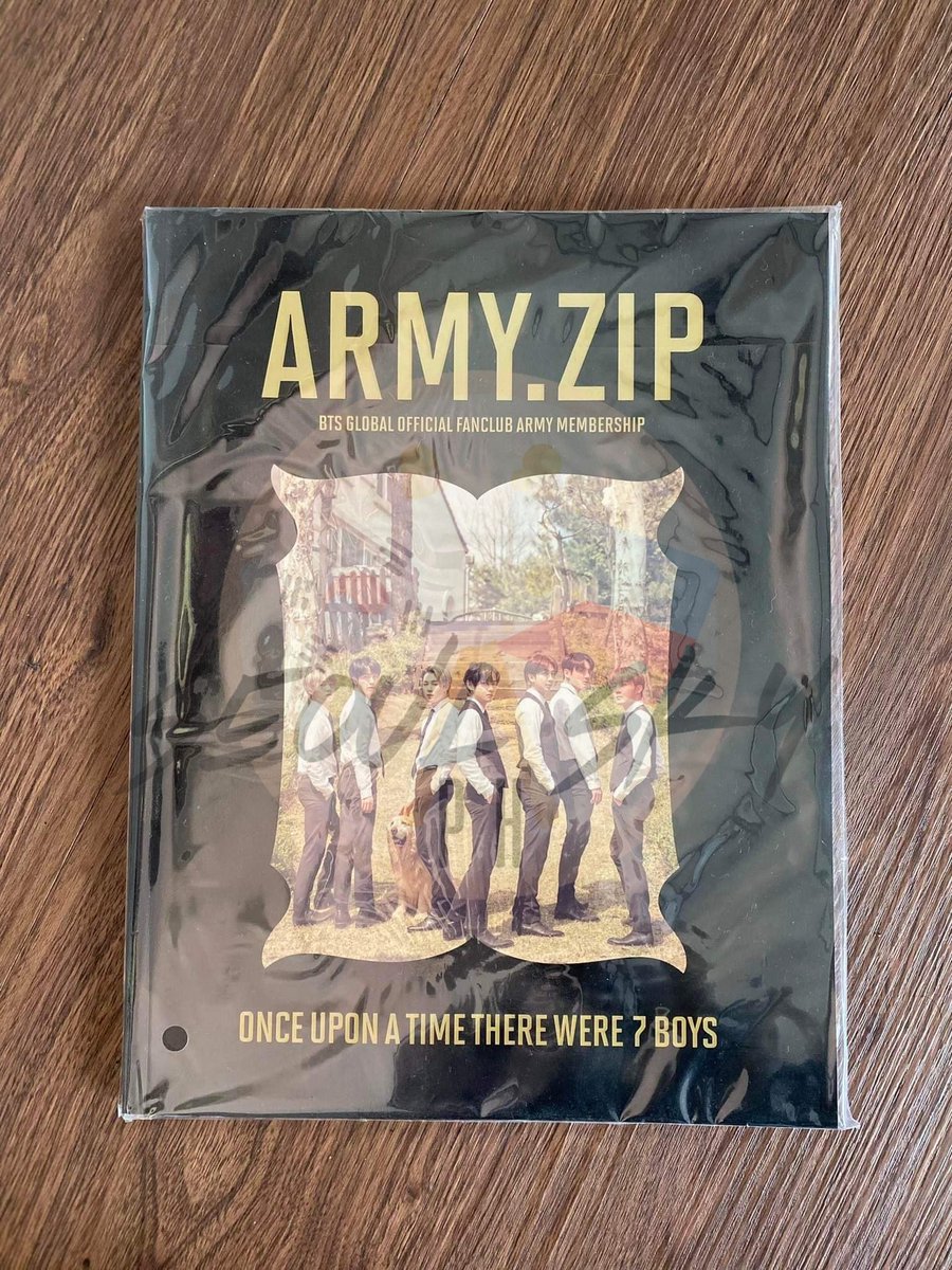 WTS/LFB | #SeoulSkyOnhand

[HELP RT]

BTS 7TH ARMY MEMBERSHIP KIT PHOTOBOOK

🏷️ 599 + LSF

✔️ Unsealed, no creases, mint condition
‼️ PAYO/ 3 days to pay 
✨ Onhand, ready to ship
💳 Gcash and BPI

📝 Reply with "MINE - 7PB" if a serious buyer