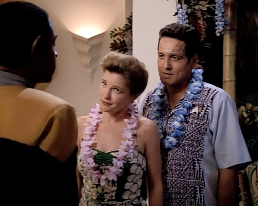 Jenny74656's tweet photo. #365daysofRB Day 353
Happy Sunday my Chakoties 🤗
I hope you have a great day today, please stay safe.
#JanewayChakotay 🥰 #StarTrekVoyager #StarTrek https://t.co/9e834iK7WL