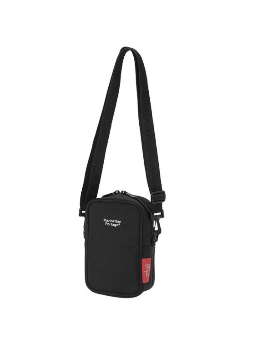 mp_namba's tweet photo. 【Cobble Hill Bag (MD)】
Number:#MP1436
Color: Black
Price:¥7,150(tax in)
Size: 幅12.5×高さ20×マチ6.5cm
Staff:158cm
シンプルなデザインで新しいロゴがポイントのショルダーバッグです!
#manhattanportage #マンハッタンポーテージ #なんばパークス
@parks_official https://t.co/9MQDMLNHDG