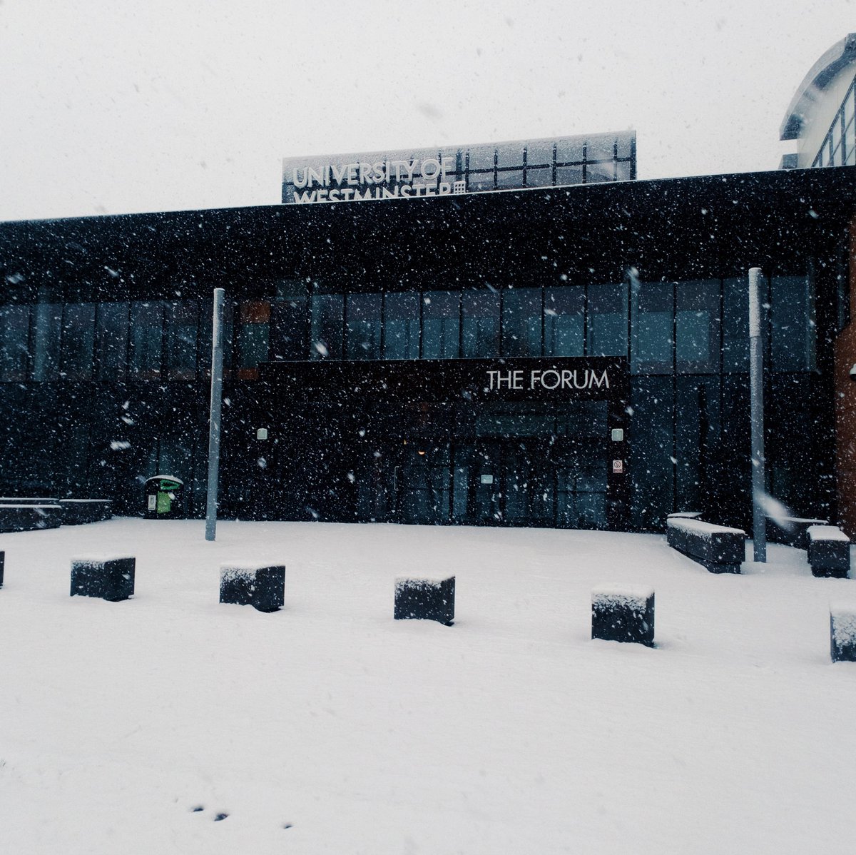 How amazing does our Harrow campus look in the snow? ❤️

Hoping for a snowfall this Christmas. ❄️