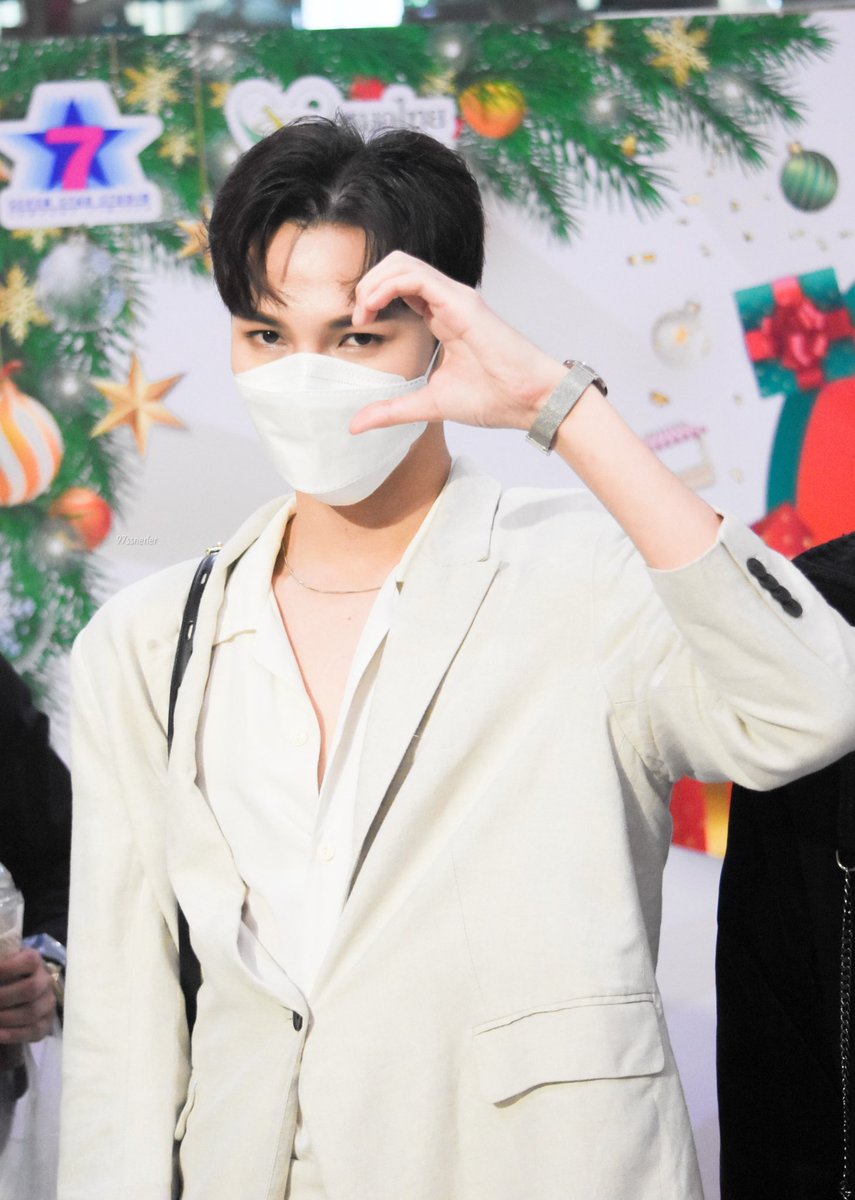 97ssnerler's tweet photo. 211219 DARADAILY Gift FestiWOW!
@Shanerler 
#เชนเนอร์เลอร์เป็นเด็กร้ายๆ 
#Shanerler
#BitterSweetTheSeries https://t.co/SZaLGMsrNh