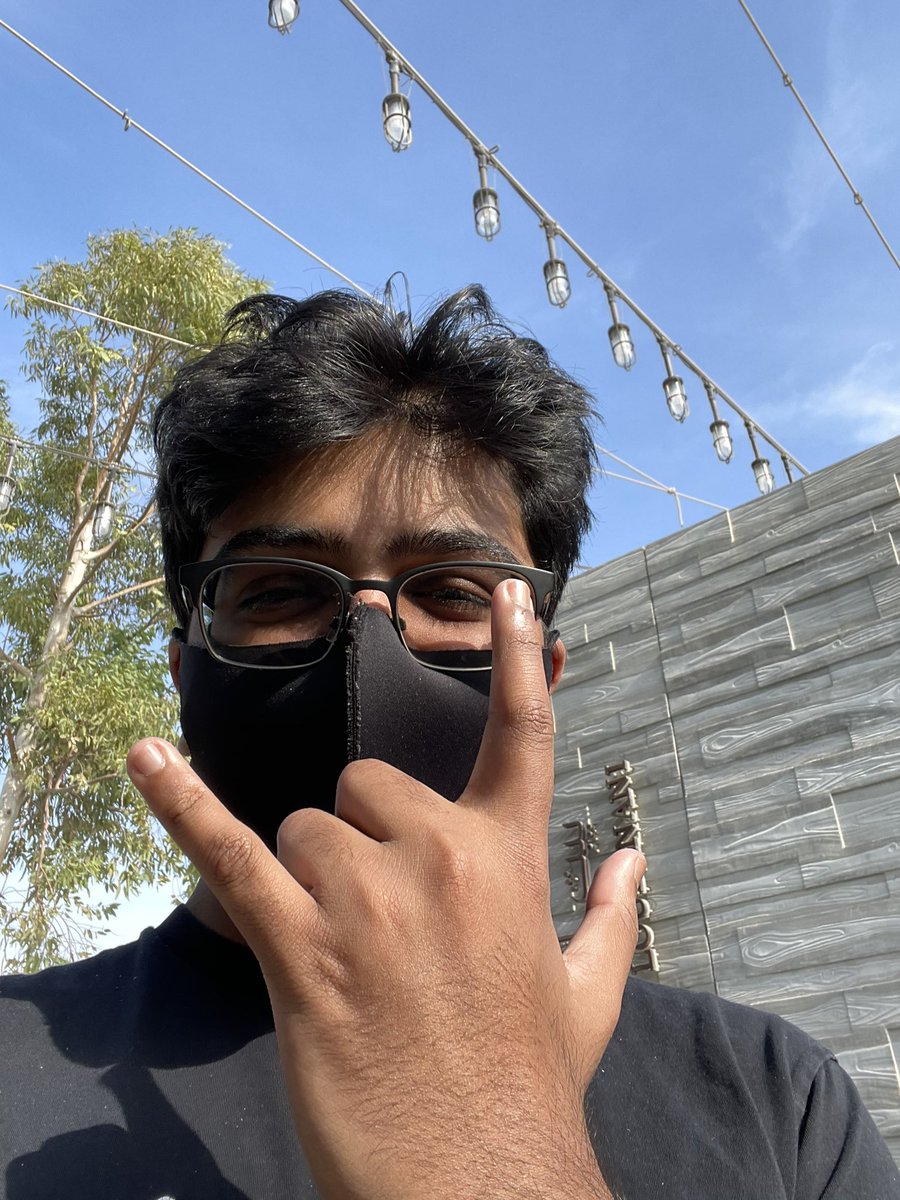 switchwastaken's tweet photo. xqcL 
#switchtwtselfieday https://t.co/eBDXfZqQaL