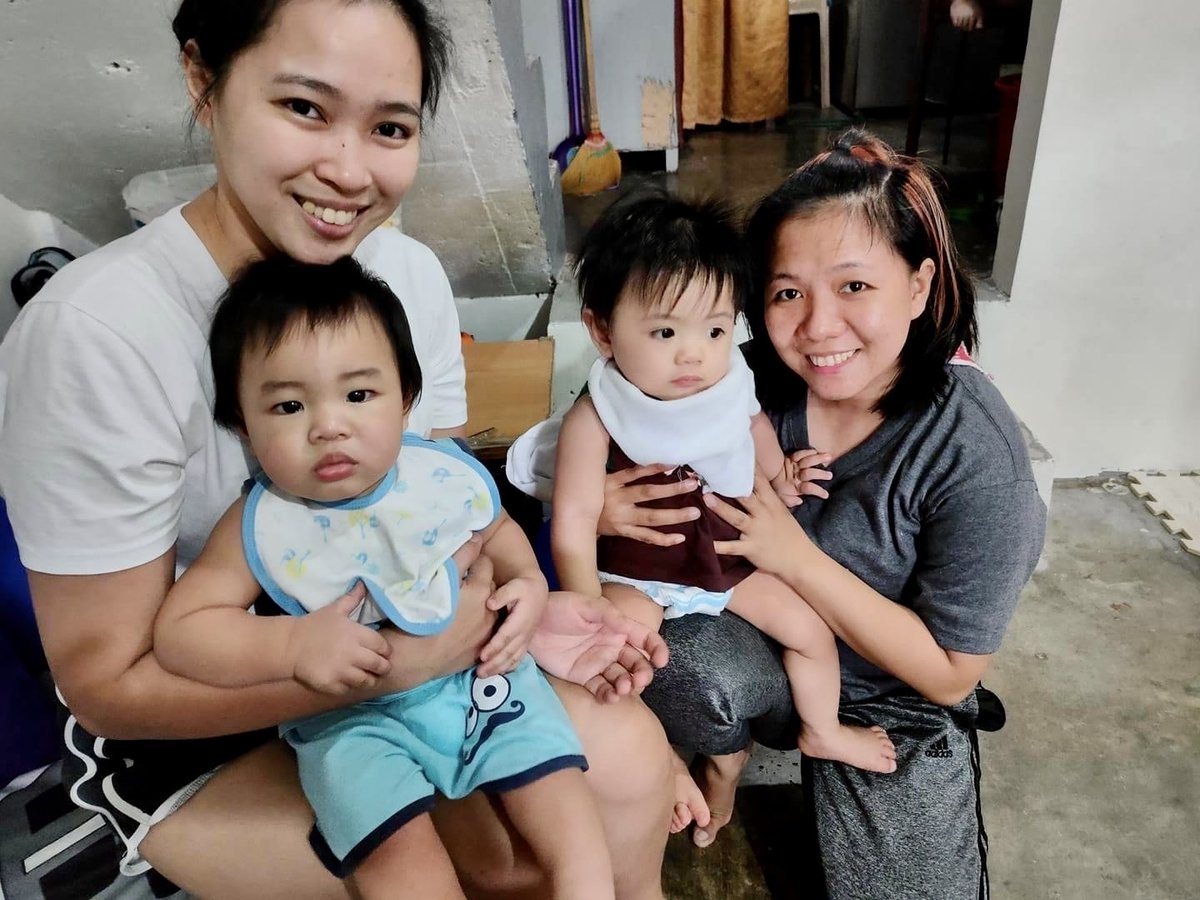 Ang mga sanggol ng mga Sifiata at Mulleno na napagpalit noon sa ospital, kumusta na kaya ngayon? Ang babies, bibigyan ng aguinaldo ng kanilang Ninang Jessica! #KMJS
