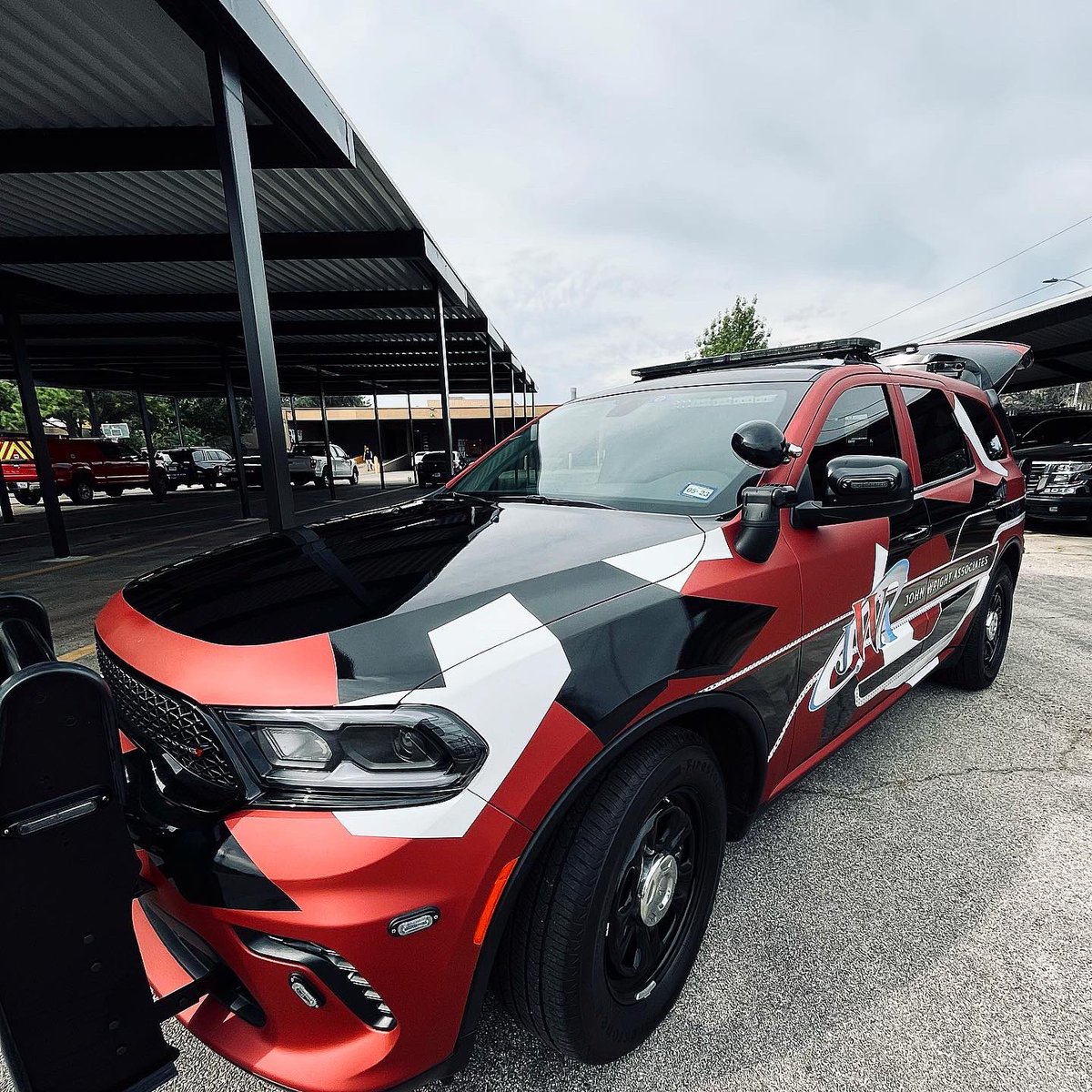 JWA_1111's tweet image. RED DEMO 🚨 #service #product #demovehicle #JWA #wiring #led #red #emergencyvehicle #whelen #havis #progard #elsag