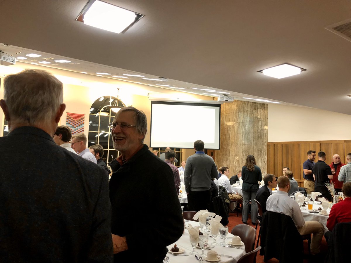 isuccee's tweet photo. Thank you to all the seniors who came to last night’s senior dinner - and congratulations on your soon-to-be graduation! #cycloneengineer ❤️💛 https://t.co/g4RjXMD2rW