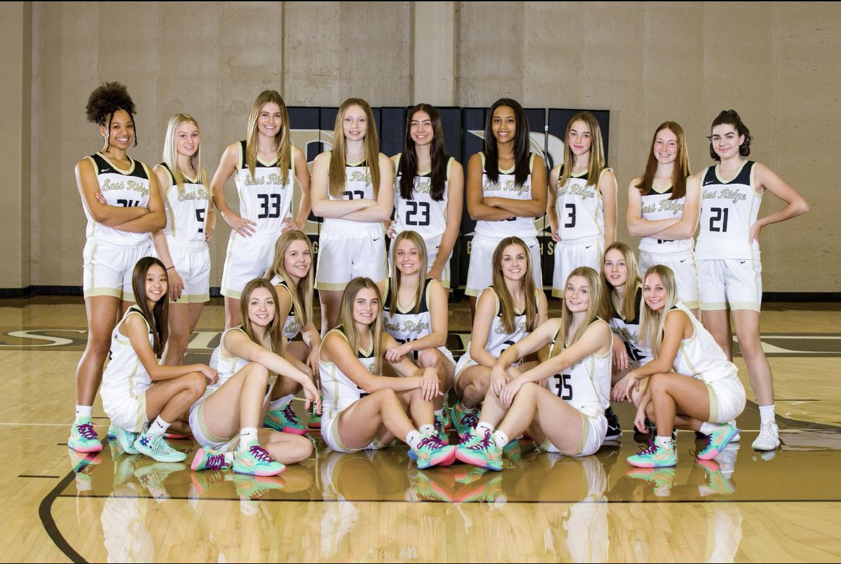 🔥GAME DAY🔥
Come watch us take on the Woodbury Royals tonight!⬇️⬇️⬇️⬇️

📍Woodbury High School
⏱9th-4:00pm, JV-5:30pm, V-7:00pm
🎫 Hometown App

#GORAPTORS #ERPRIDE