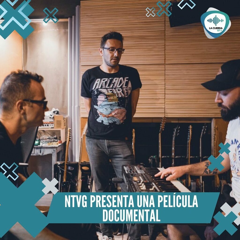 FMLACUERDA's tweet photo. 🎥 “Lejos de los focos” es un relato de un momento particular en la vida de No Te Va Gustar que a la vez se enmarca en un año muy complejo y único para todo el mundo. Describe de manera precisa y honesta los detalles y los procesos de cómo se hizo el disco que los salvó como … https://t.co/ep2BqjLGEh