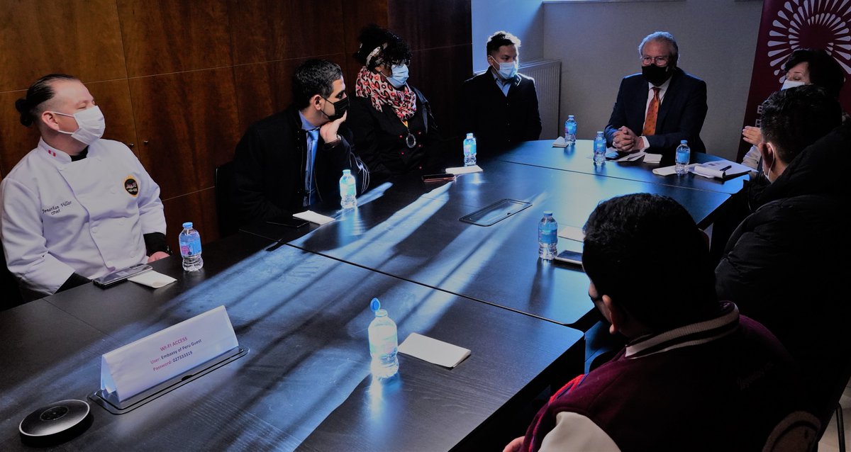 PeruInTheEU's tweet photo. Yesterday, @PeruInTheEU received the delegation of #Inkazteca conformed by its founder and 13 peruvian chefs accompanying him. Amongst them was Chef Flavio Solórzano from @senoriodesulco as well as the legendary Chef Pedro Villalba. @CancilleriaPeru @GutierrezReinel @marcaPERU https://t.co/ri6udkJqoT