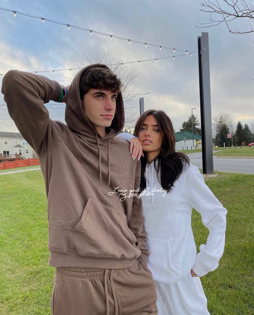 alexiamfs's tweet photo. “And I'll be there forever and a day, always I'll be there 'til the stars don't shine 'til the heavens burst and the words don't rhyme and I know when I die, you'll be on my mind, and I'll love you, always” https://t.co/LYOtQ0rp5r