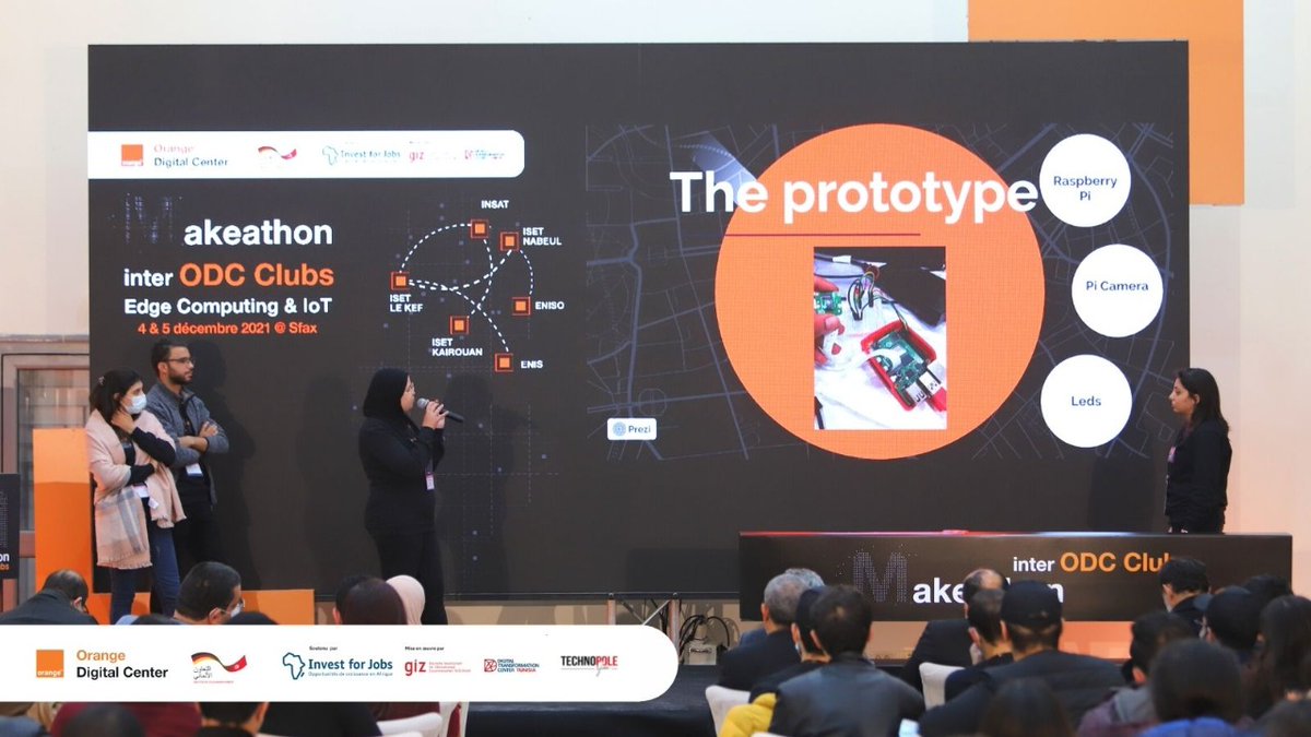 OrangeTN_Plus's tweet photo. Bravo👏aux gagnants du #Makeathon! 
3ème prix pour #ISETKEF avec l'invention I-CARE Système d'alerte de cas sanitaires urgents, 
2ème prix pour #ENISO avec GUIDINI Détecteur de travaux/défauts routiers et #INSAT 1ère place avec EYESE Casquette guide d’obstacles pour malvoyants https://t.co/C0gmBGKSwh