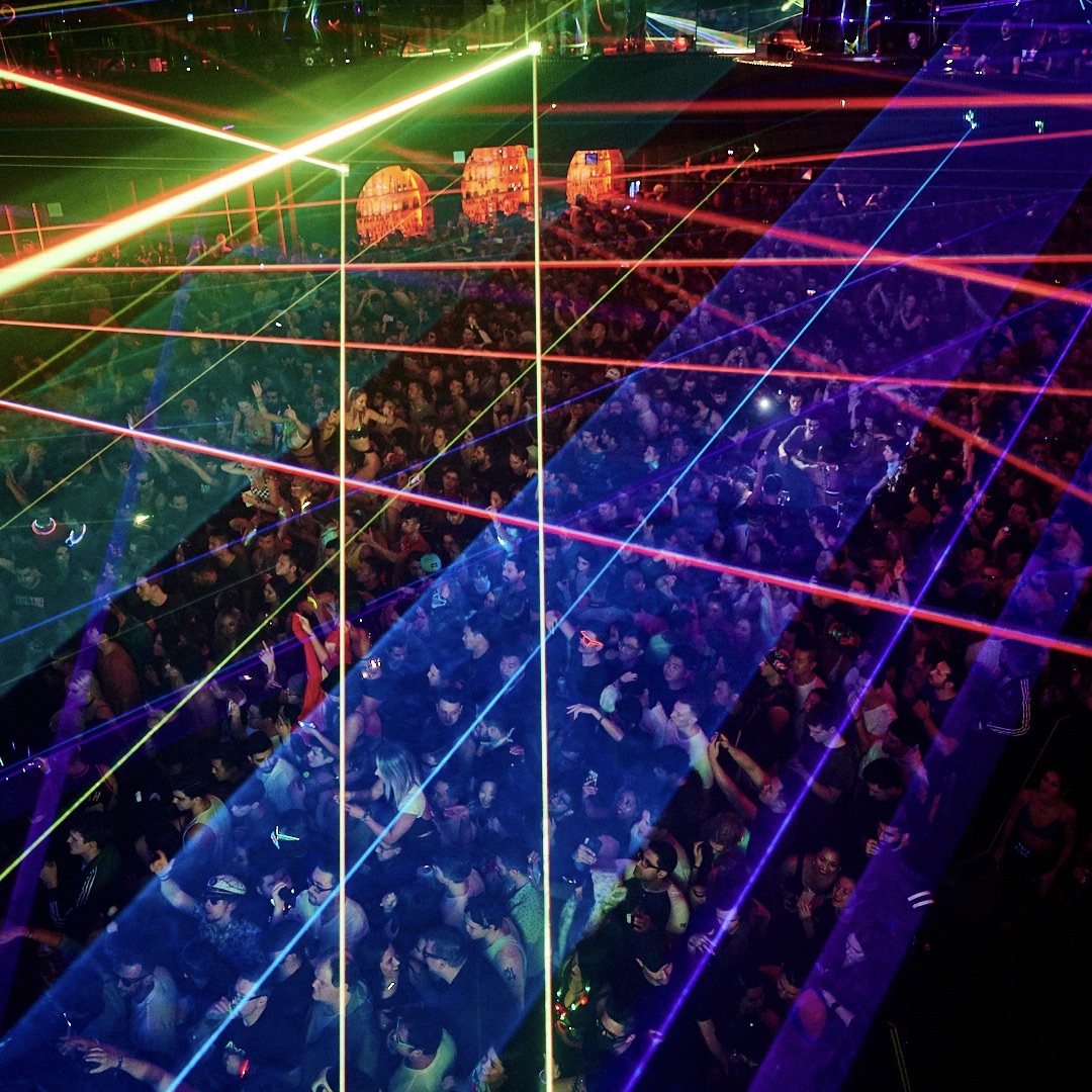 Rave checklist:
✅ Strobe lights
✅ Lasers
✅ Fire blasts
✅ an unce, unce noise
solarismusicfestival.com