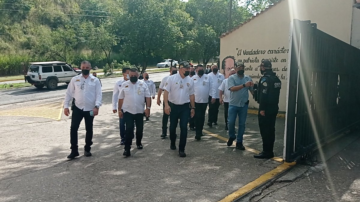 Recibimos la cordial visita de nuestro director general, C/G <a href="/DouglasRicoVzla/">Douglas Rico</a> 
#SanCristóbal #Táchira 
<a href="/REDIPLOSANDES/">REDIP LOS ANDES</a>