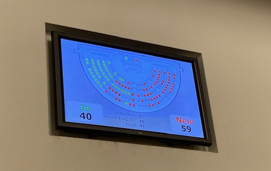 HunzikerLelia's tweet photo. Die @SP_Aargau ergreift das Referendum gegen das Steuergesetz. Der #GRAG will aufgrund von dynamischen Märchen, gegen Logik und Fakten auf 2 Milliarden Steuern verzichten. Das ist falsch und fahrlässig. Das Volk wird entscheiden. https://t.co/emrHqDffxM