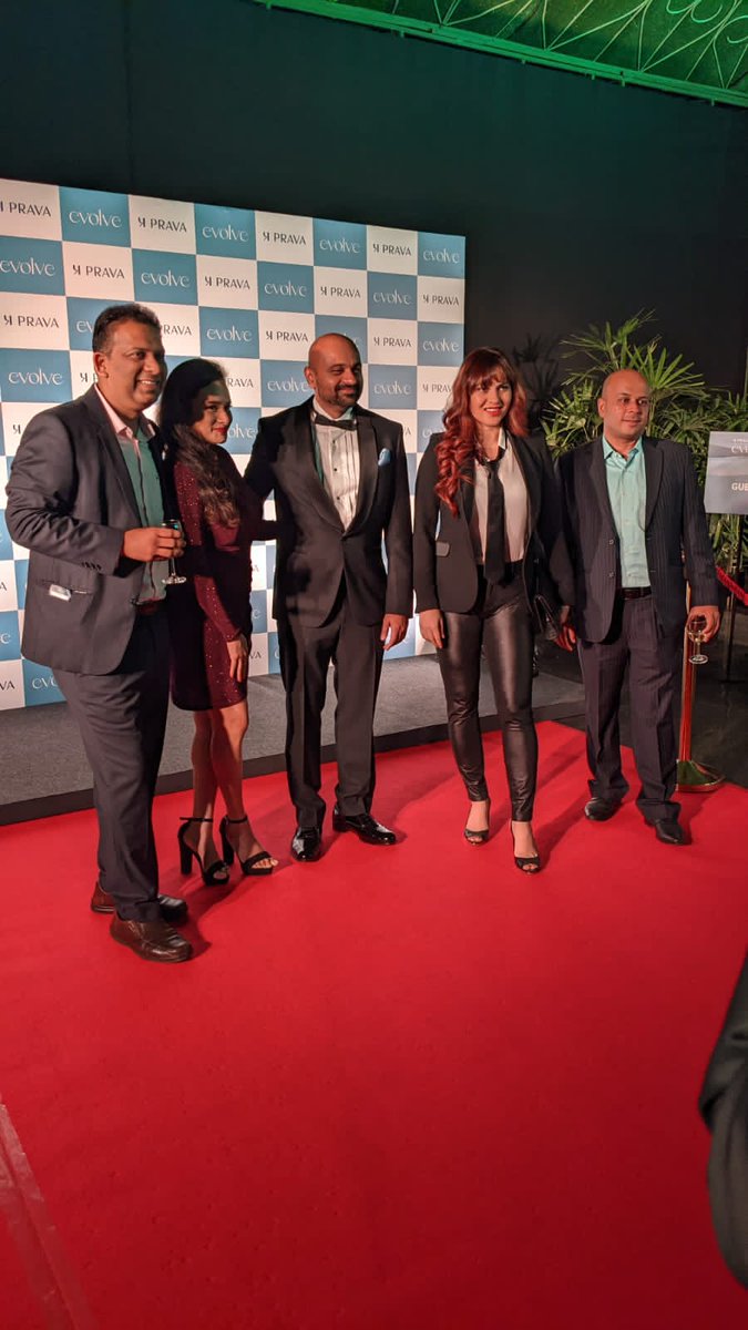 pravadotco's tweet photo. Our guests upping the glam quotient today. #Prava #PravaEvolve https://t.co/ubhtx2VoRY