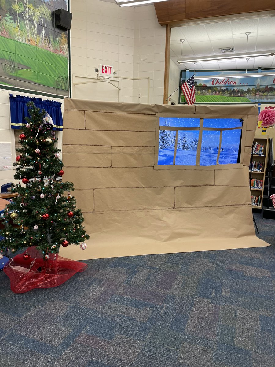 RussellElReads's tweet photo. Getting ready for our holiday story time! Cobweb Christmas by Shirley Climo. #RussellESchool #CobbSchools #CCSDLibMedia #CCALMS https://t.co/Jsbxa7hmtT