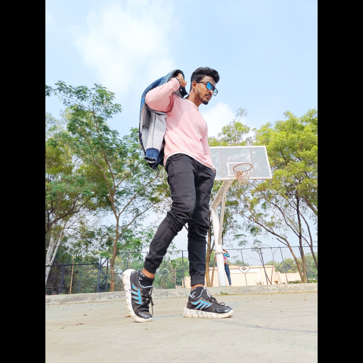 SwaggerRick3's tweet photo. | The purpose of art is a mystery |
•
•
•
#rickfam #nritricks #art #artistsontwitter #artist #biltu #style #fashion #fashionblogger https://t.co/MFJpz0wser
