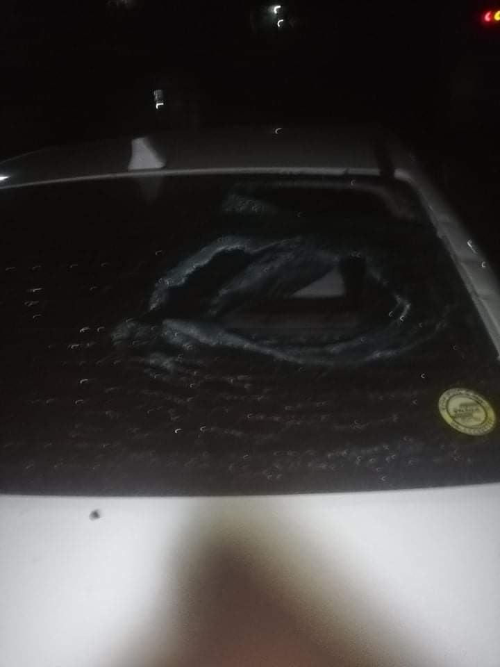 spring_2021's tweet photo. Terrorists invaded into Yandanar streets, No(3)ward and smashed mirrors of at least 30 cars while civilians are banging pots and pans in Kamaryut Tsp, Yangon around 8PM tonight. They also forced to turn off the lights and threw with stones to houses which didn't.(1/2)

#Dec7Coup https://t.co/jEsPA7gIjw