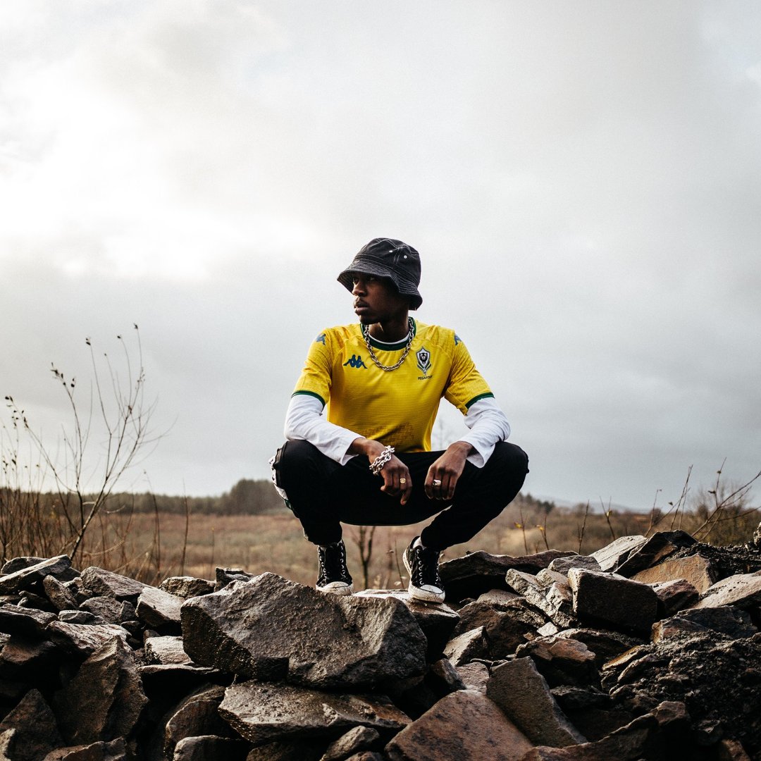 Kappa_UK's tweet photo. 🆕The Panthers are in the spotlight with Gabon's new 2022 jerseys.

Home shirt available now. 
👉https://t.co/ZRScK7K8Az

#CAN #Gabon #FEGAFOOT #Kappa https://t.co/ke6TDOwxKR