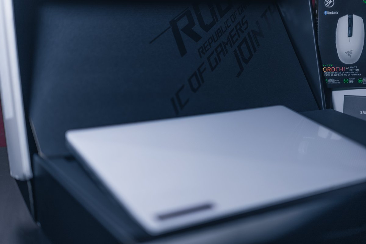 blind_dvid's tweet photo. Highlight of MY LIFE! Thank you guys for the generous gifts, I never had anyone ever do this for me and I humbly am grateful. Truly blessed @Haticester @Slurpeedrink1 #AsusROG https://t.co/uDJM0Ws0T3